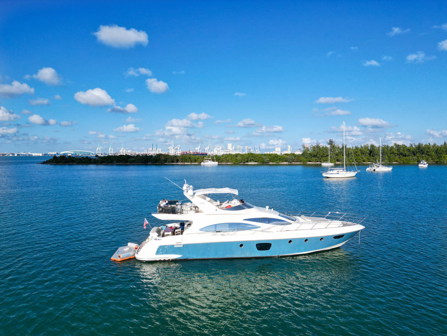 70ft Azimut (3)
