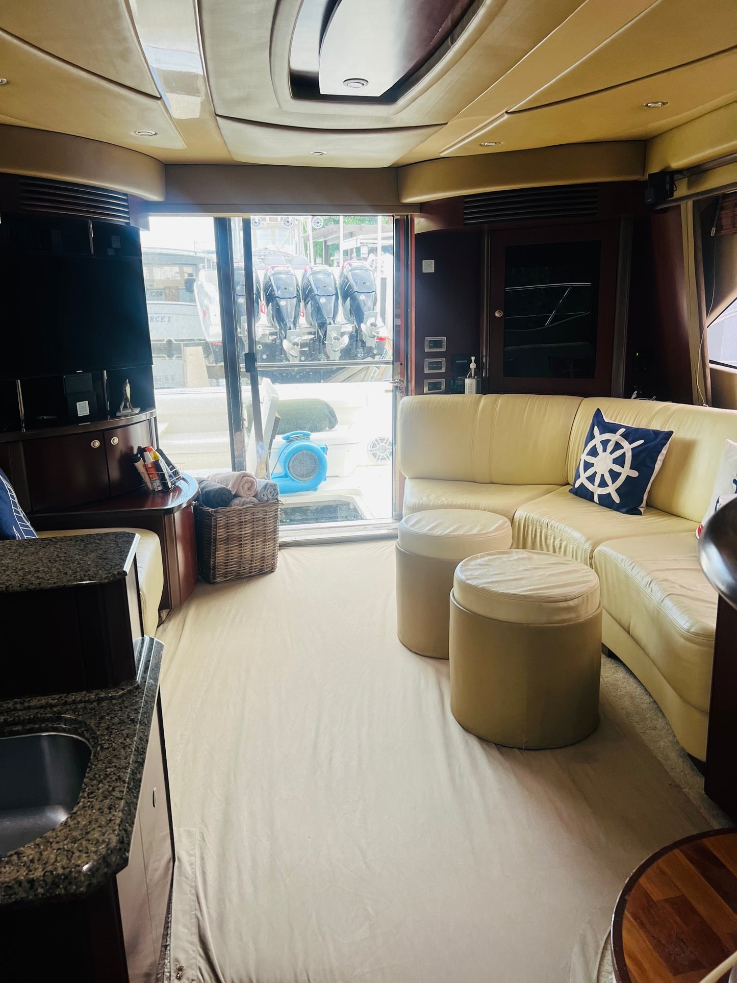 58ft Searay Flybridge