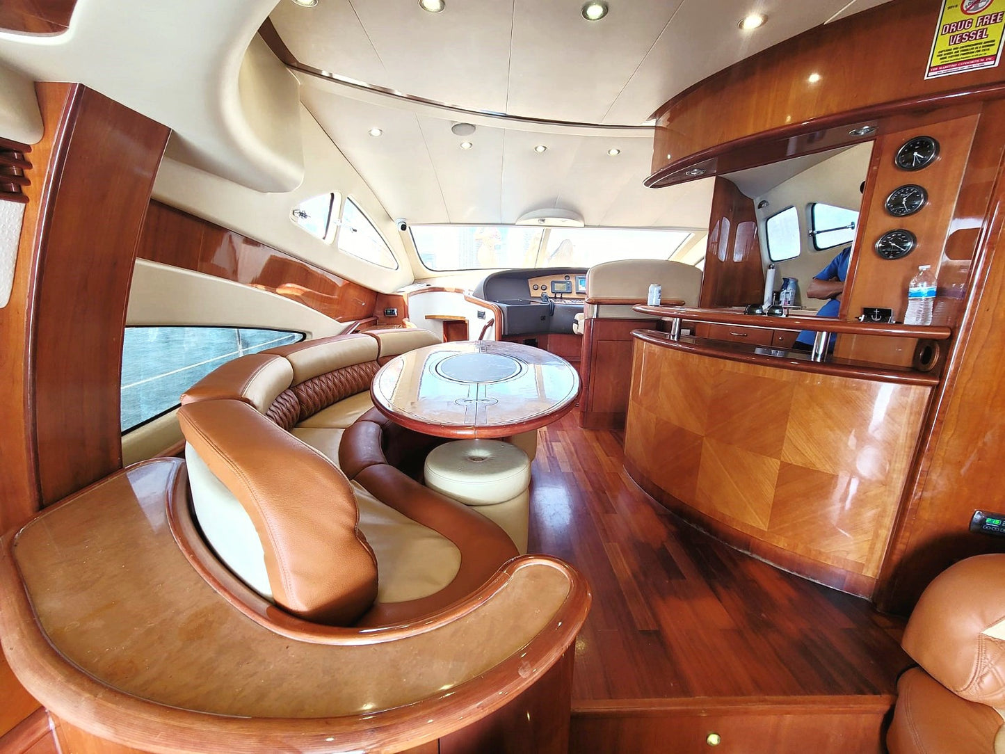 65ft Aicon