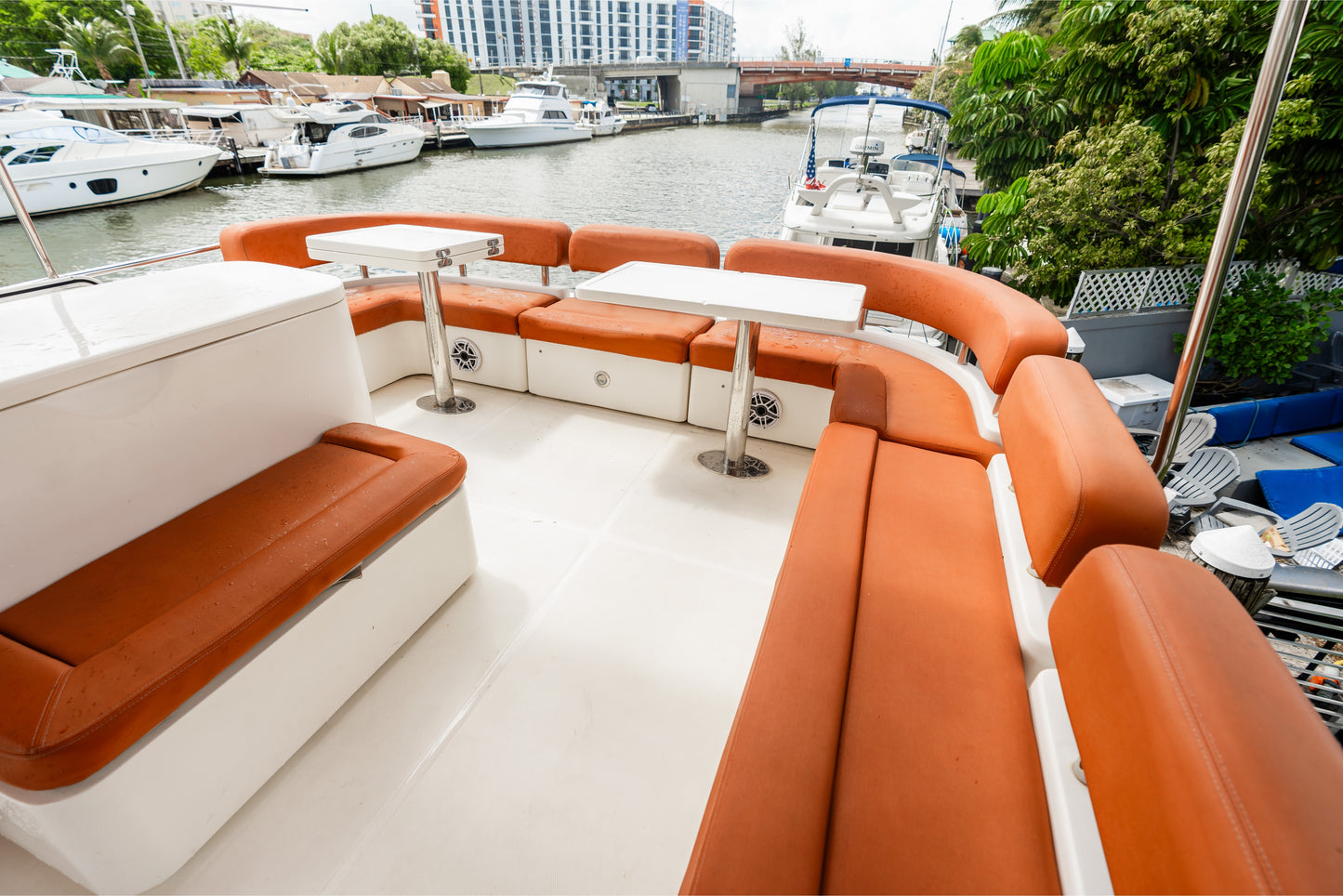 75ft Aicon with Cabana