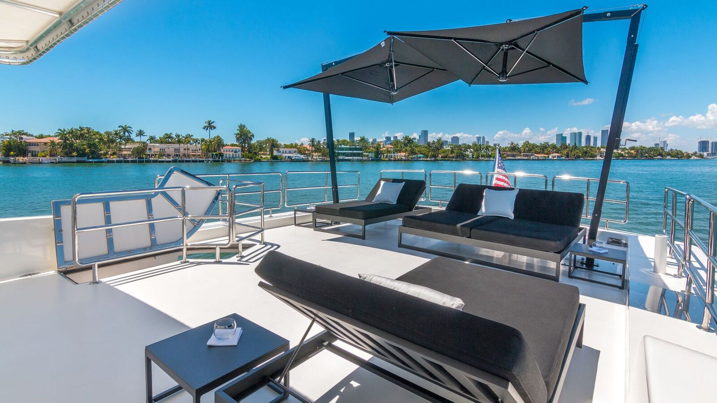 110ft Horizon with Jacuzzi