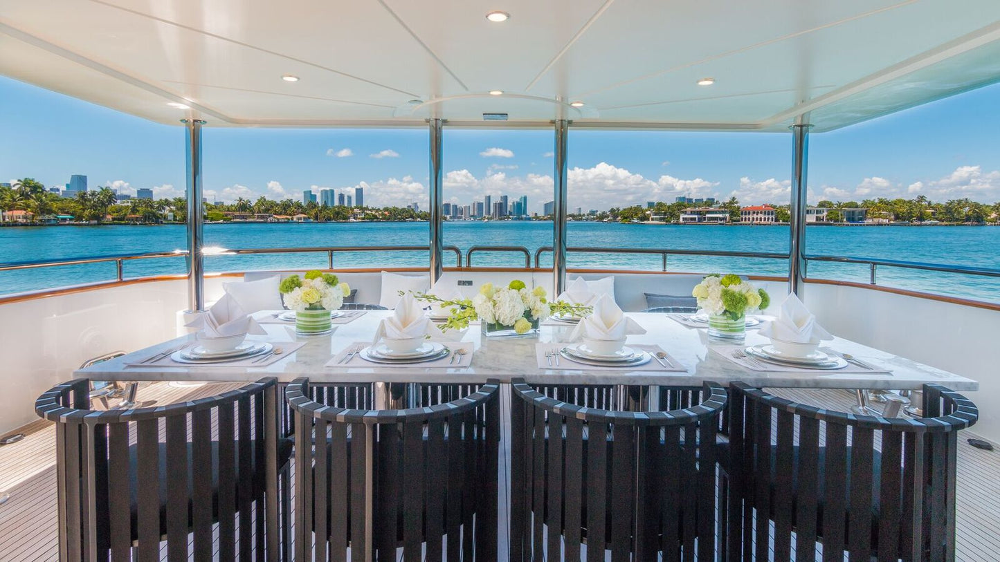 110ft Horizon with Jacuzzi