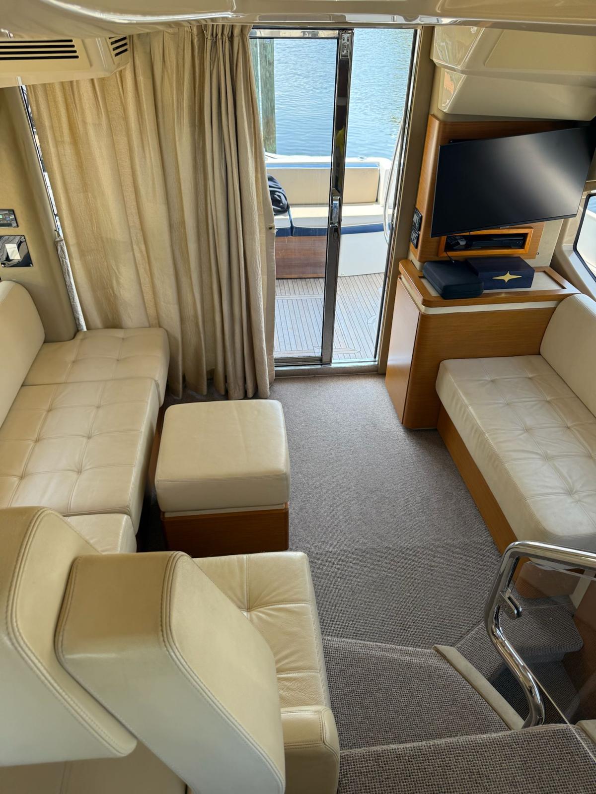 50ft Azimut