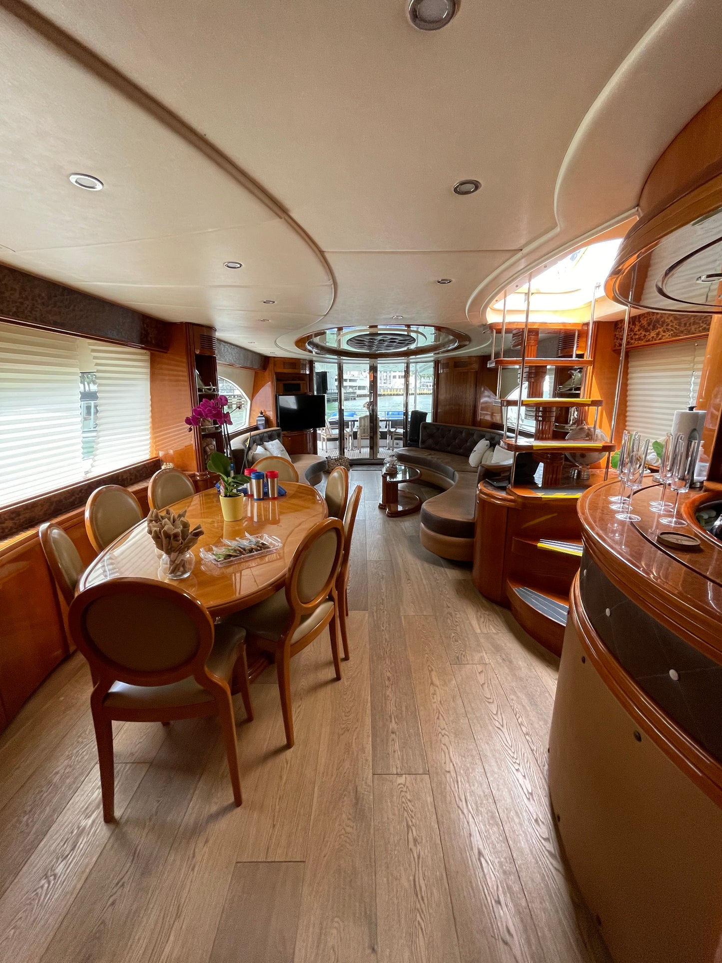 85ft Azimut (2)