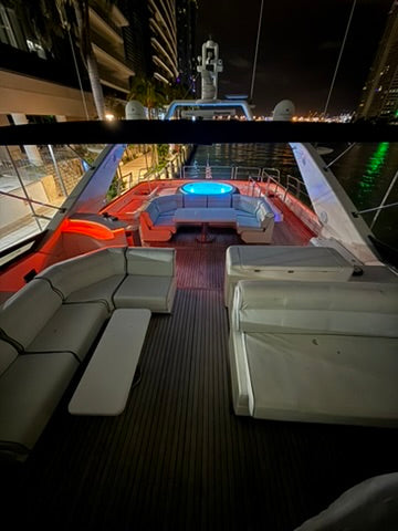 100ft Azimut with Jacuzzi (2)