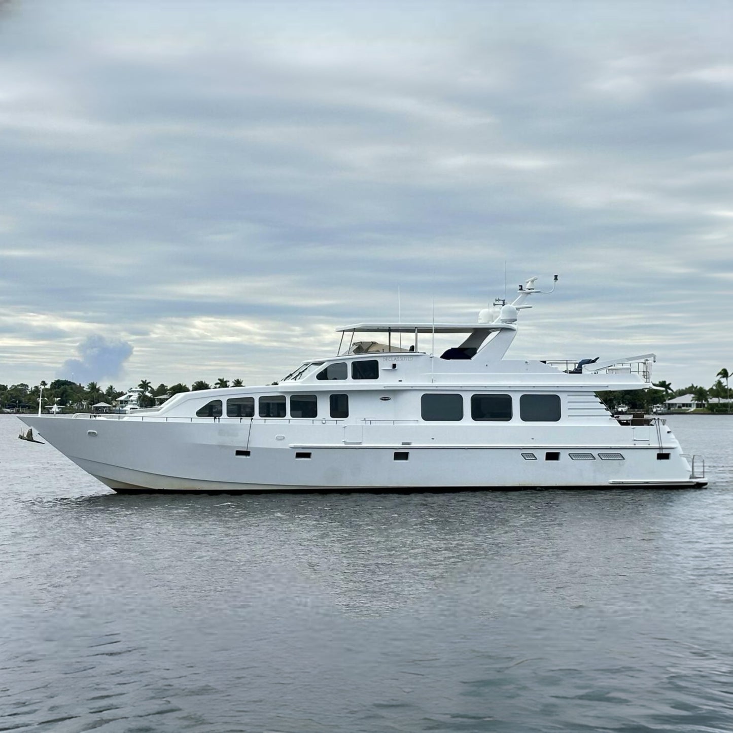 100ft Dovercraft with Jacuzzi