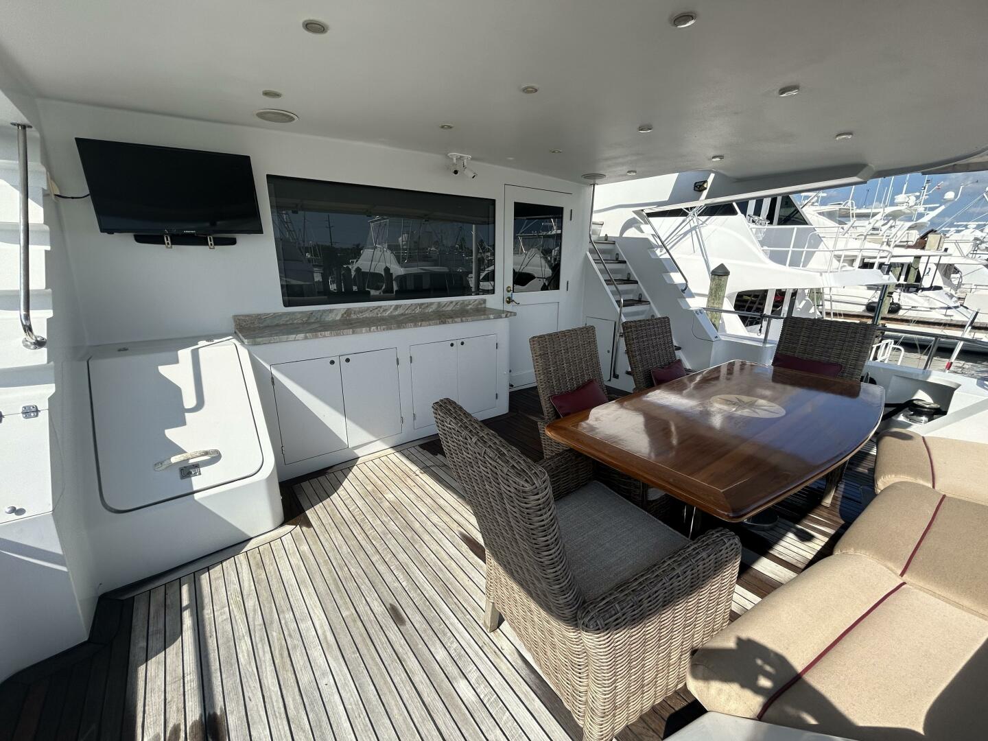 100ft Dovercraft with Jacuzzi