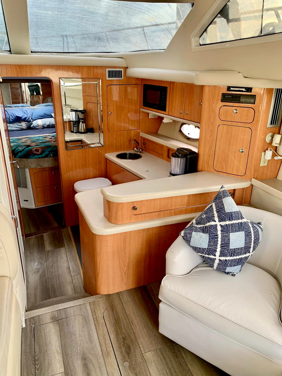 42ft Regal Flybridge