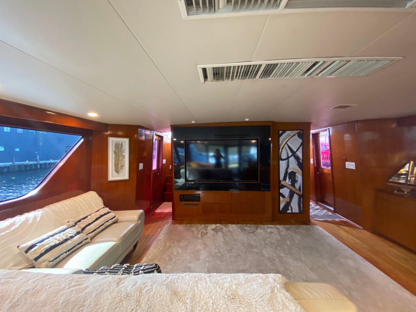 100ft Broward with Jacuzzi