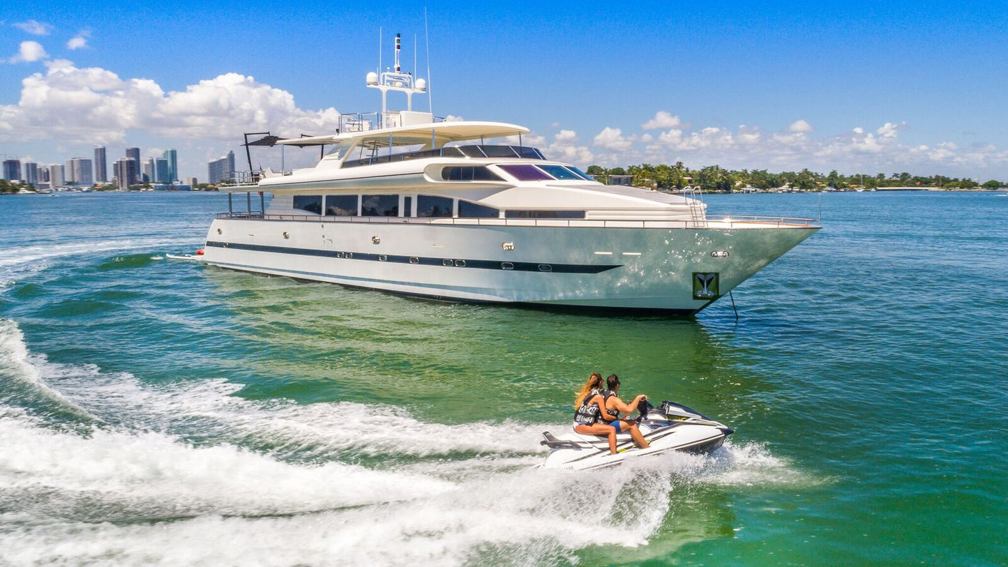 110ft Horizon with Jacuzzi