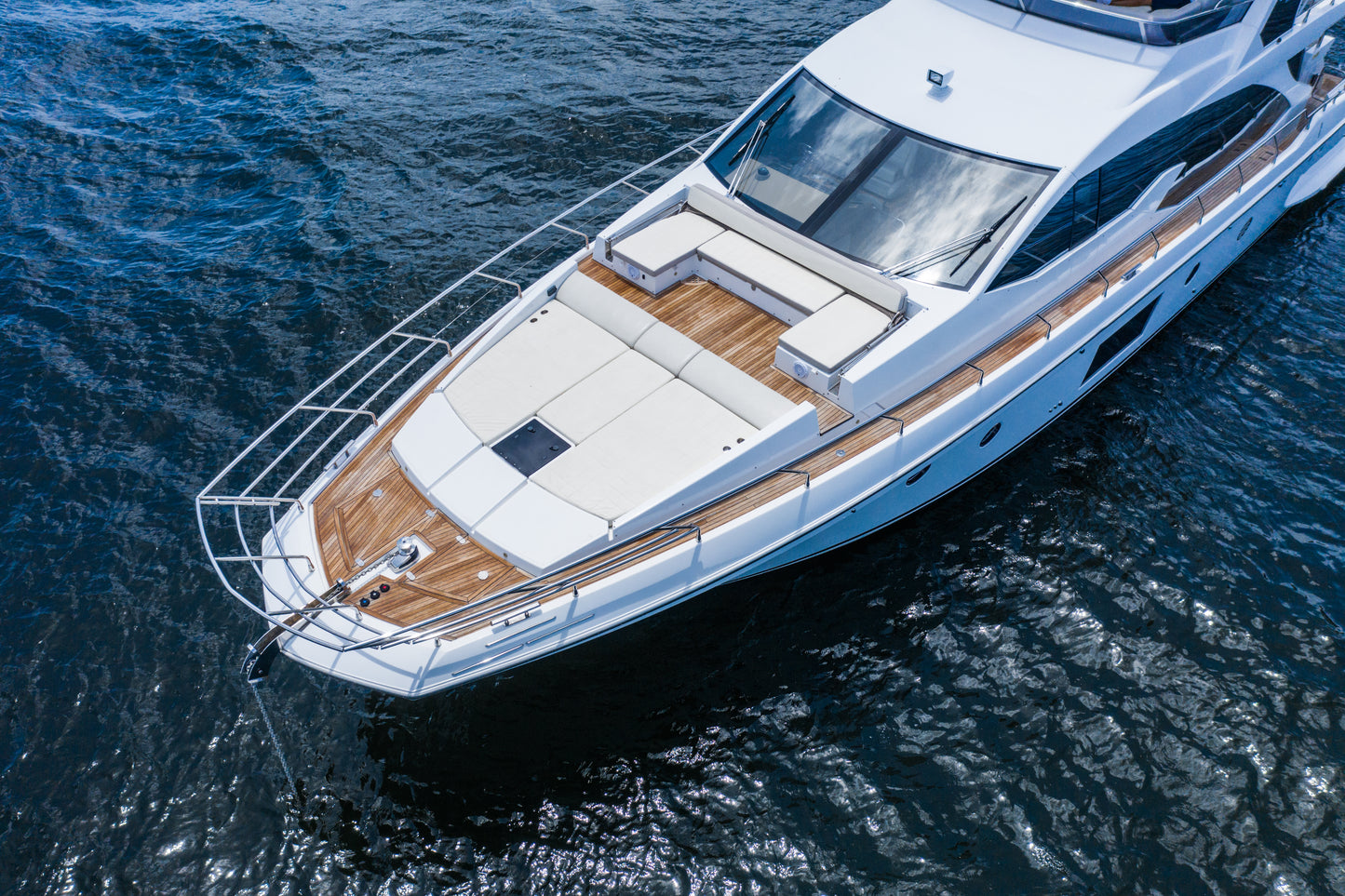 70ft Azimut (2)