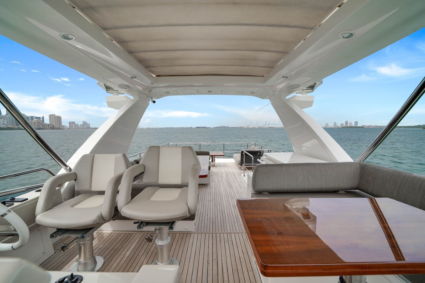 68ft Luxury Azimut