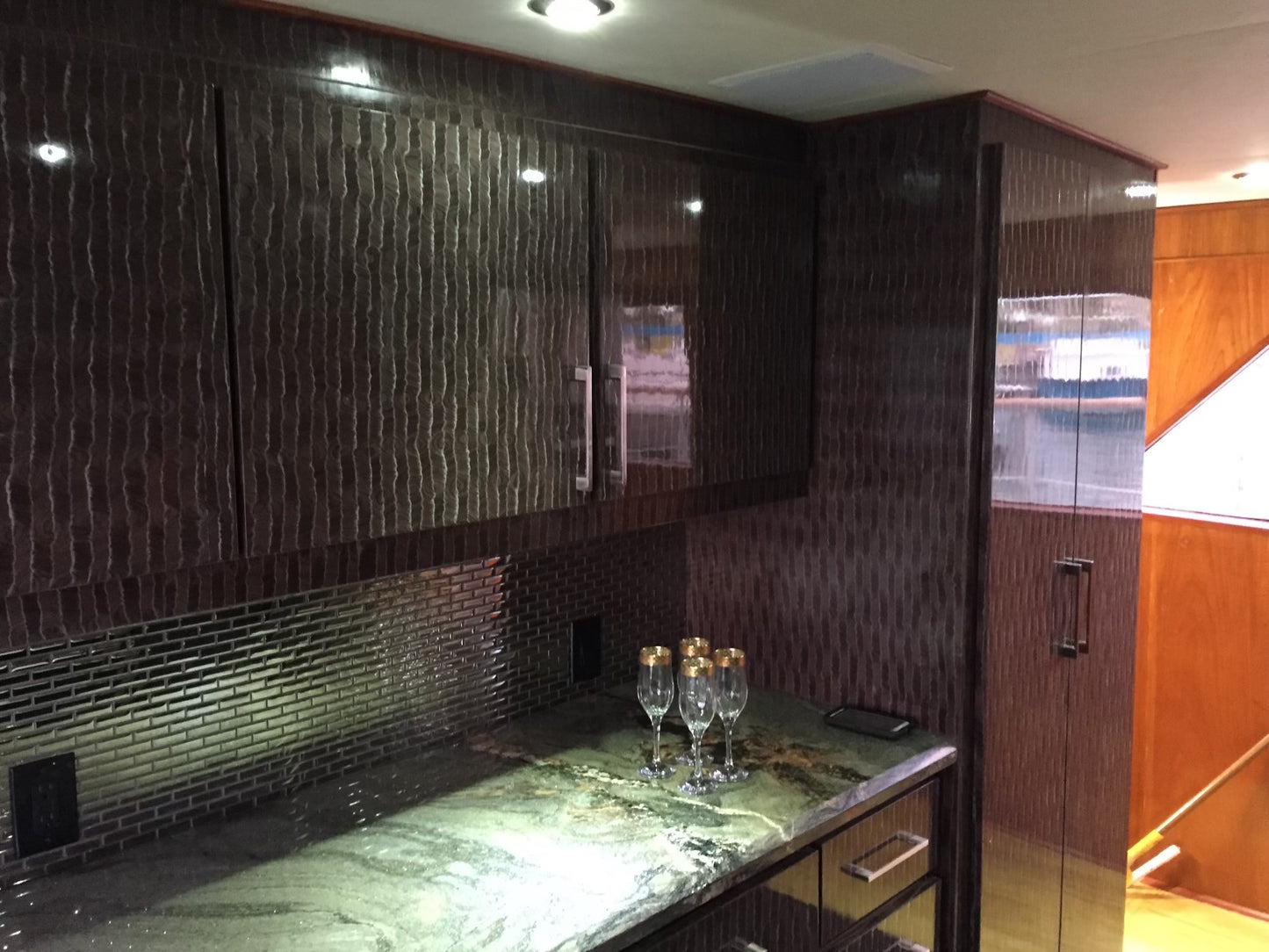 100ft Broward with Jacuzzi
