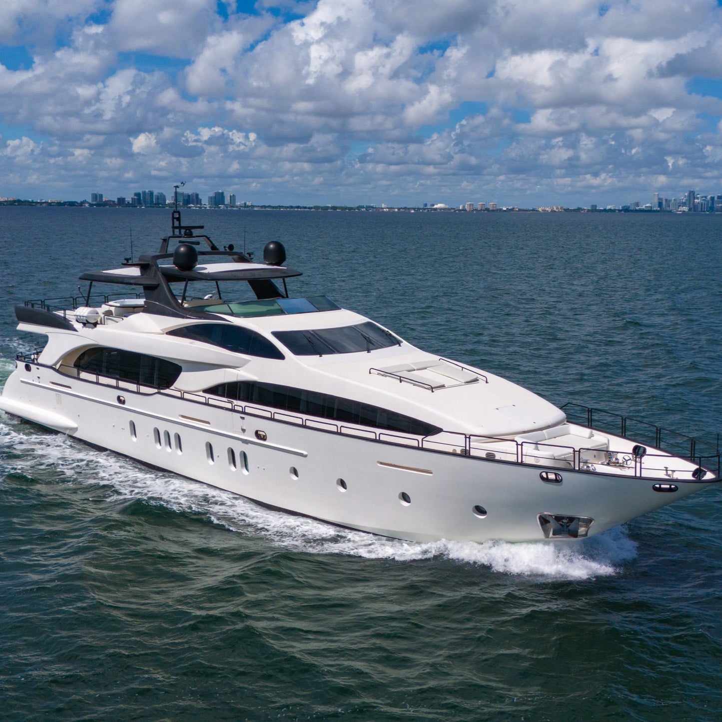 130ft Azimut with Jacuzzi