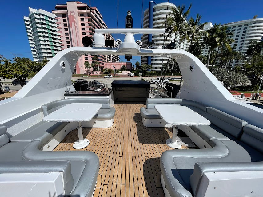 110ft Rodman with Toys & Jacuzzi