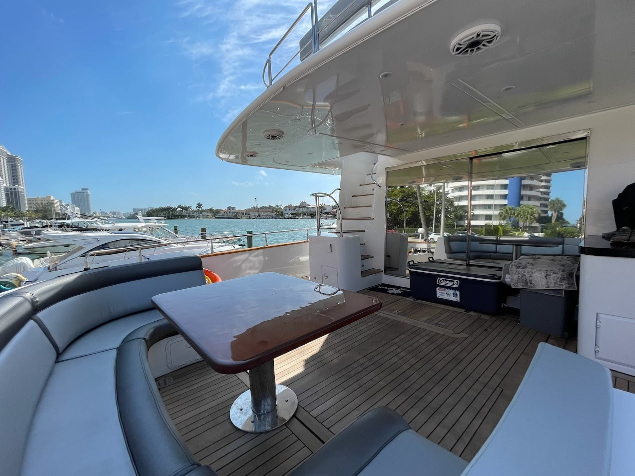 110ft Rodman with Toys & Jacuzzi