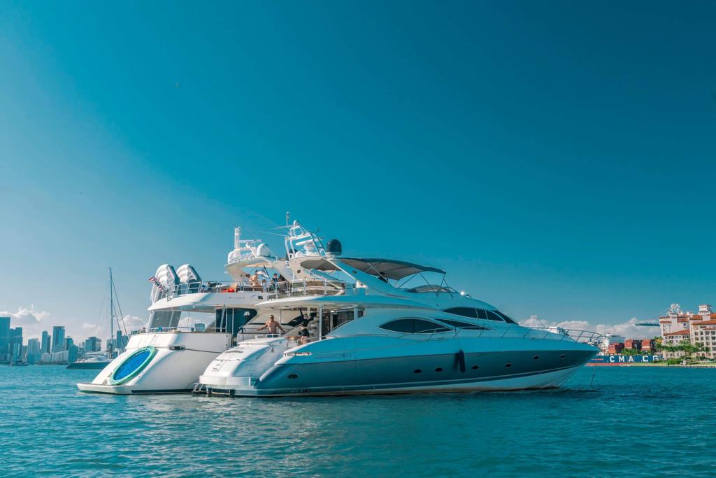 90ft Sunseeker with Jacuzzi (2)