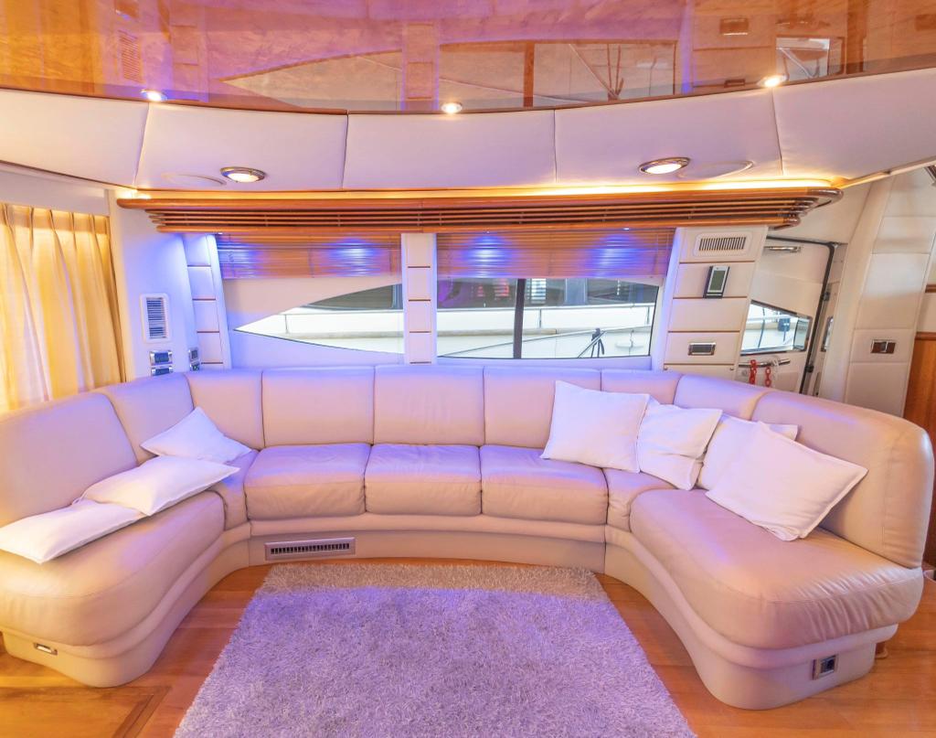 90ft Sunseeker with Jacuzzi (2)