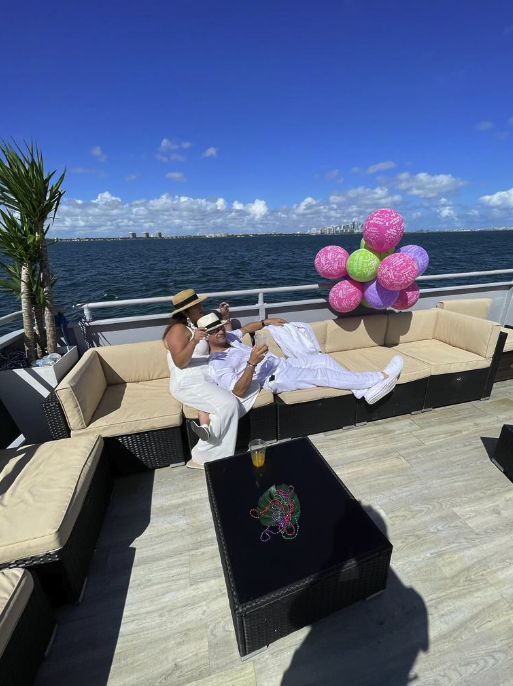 100ft Party Yacht