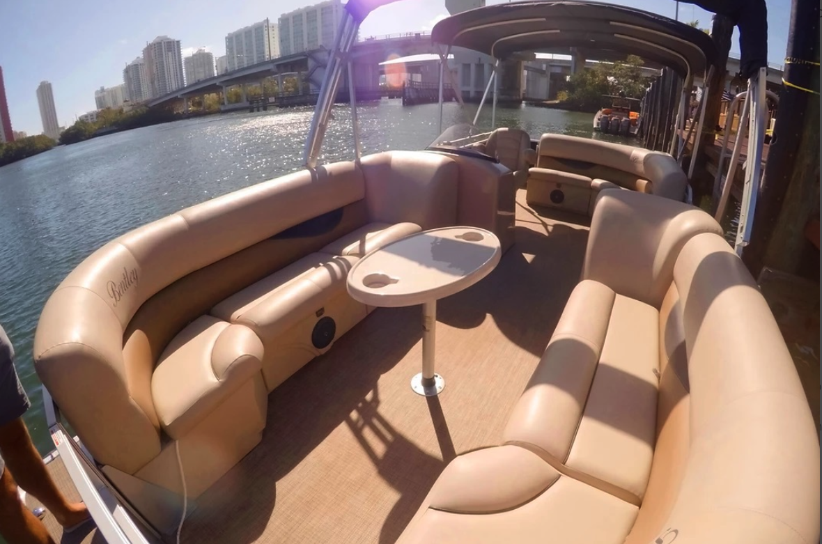 24ft Party Pontoon
