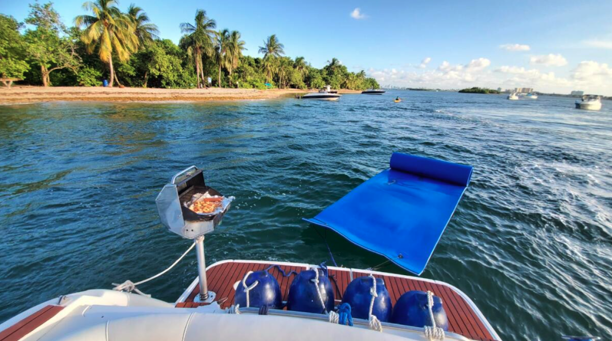 36ft Monterey Cruiser