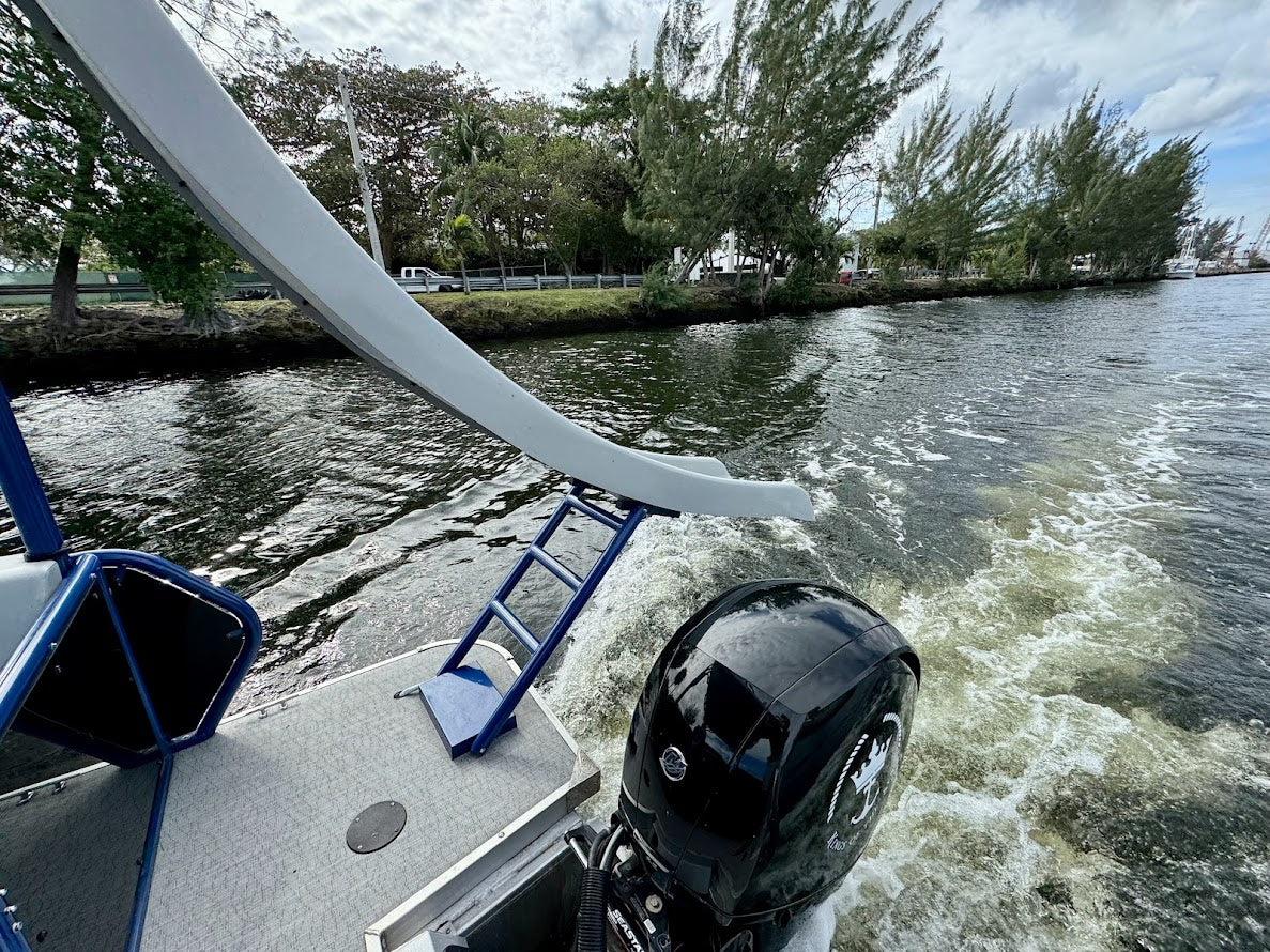 27ft Pontoon with Slide
