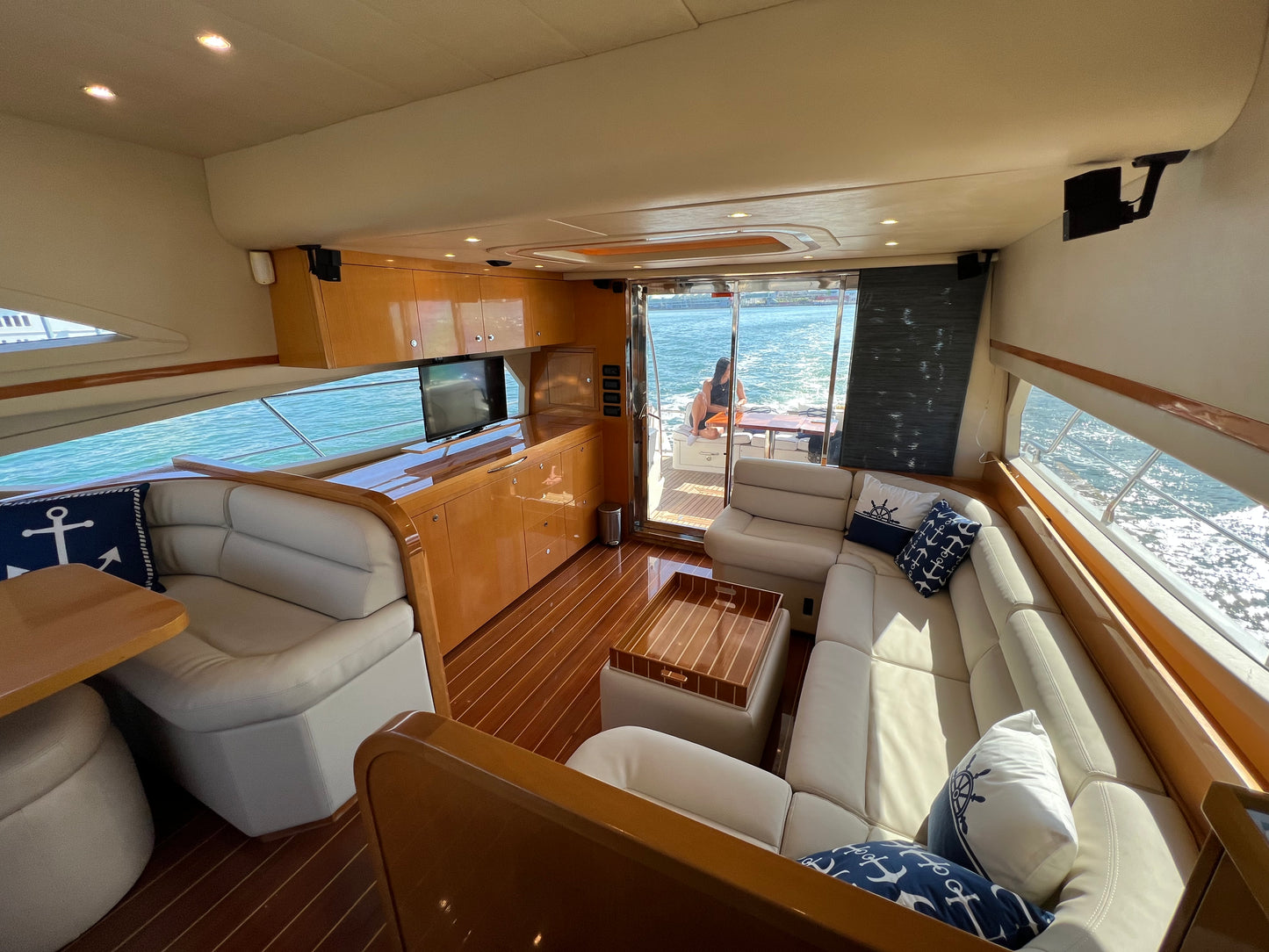 55ft Uniesse