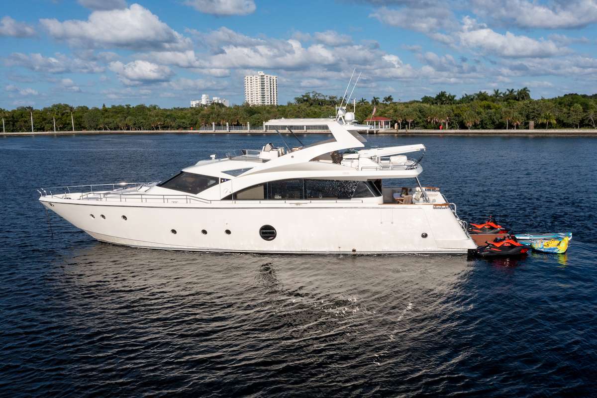 80ft Aicon