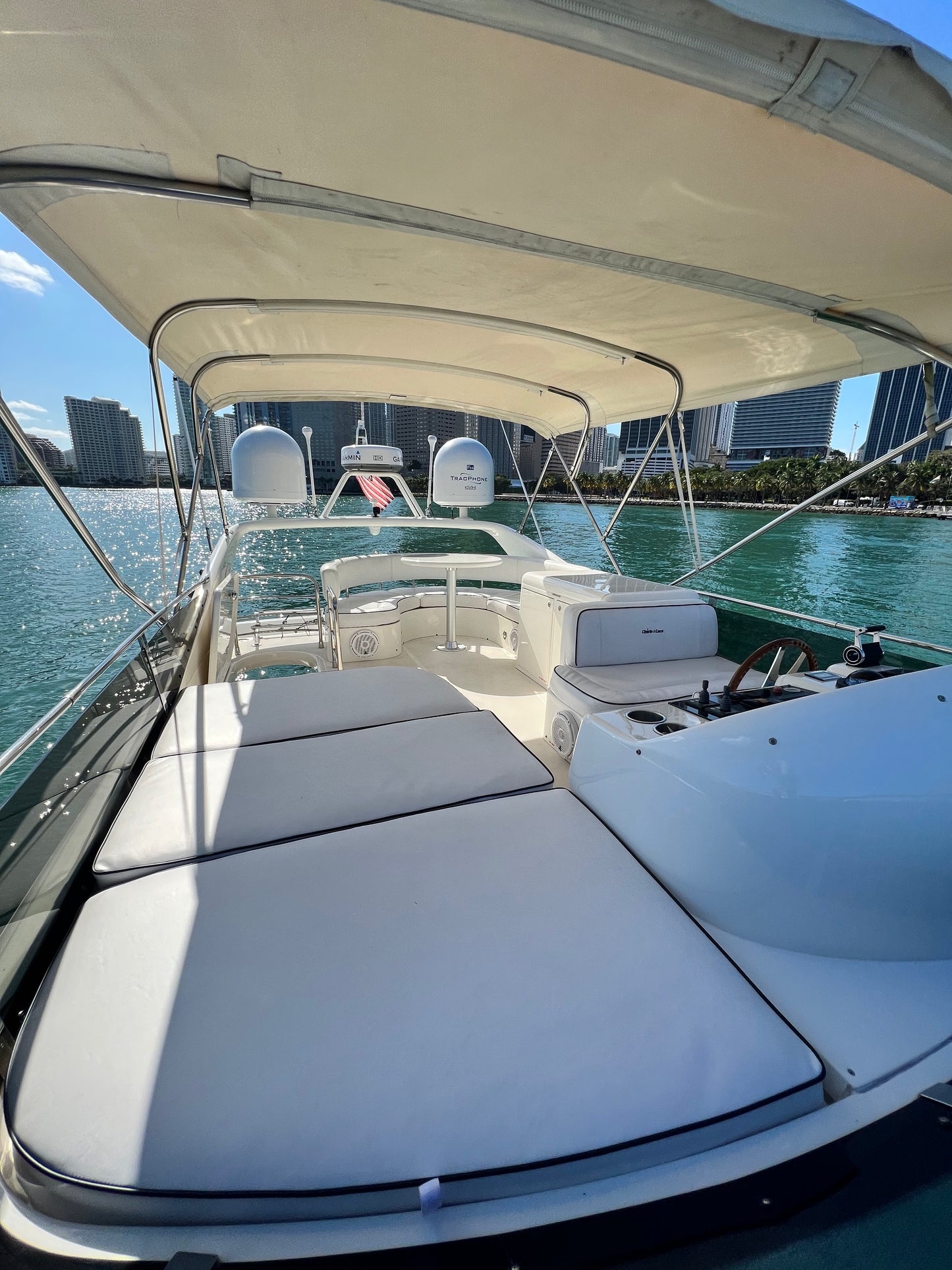 55ft Uniesse