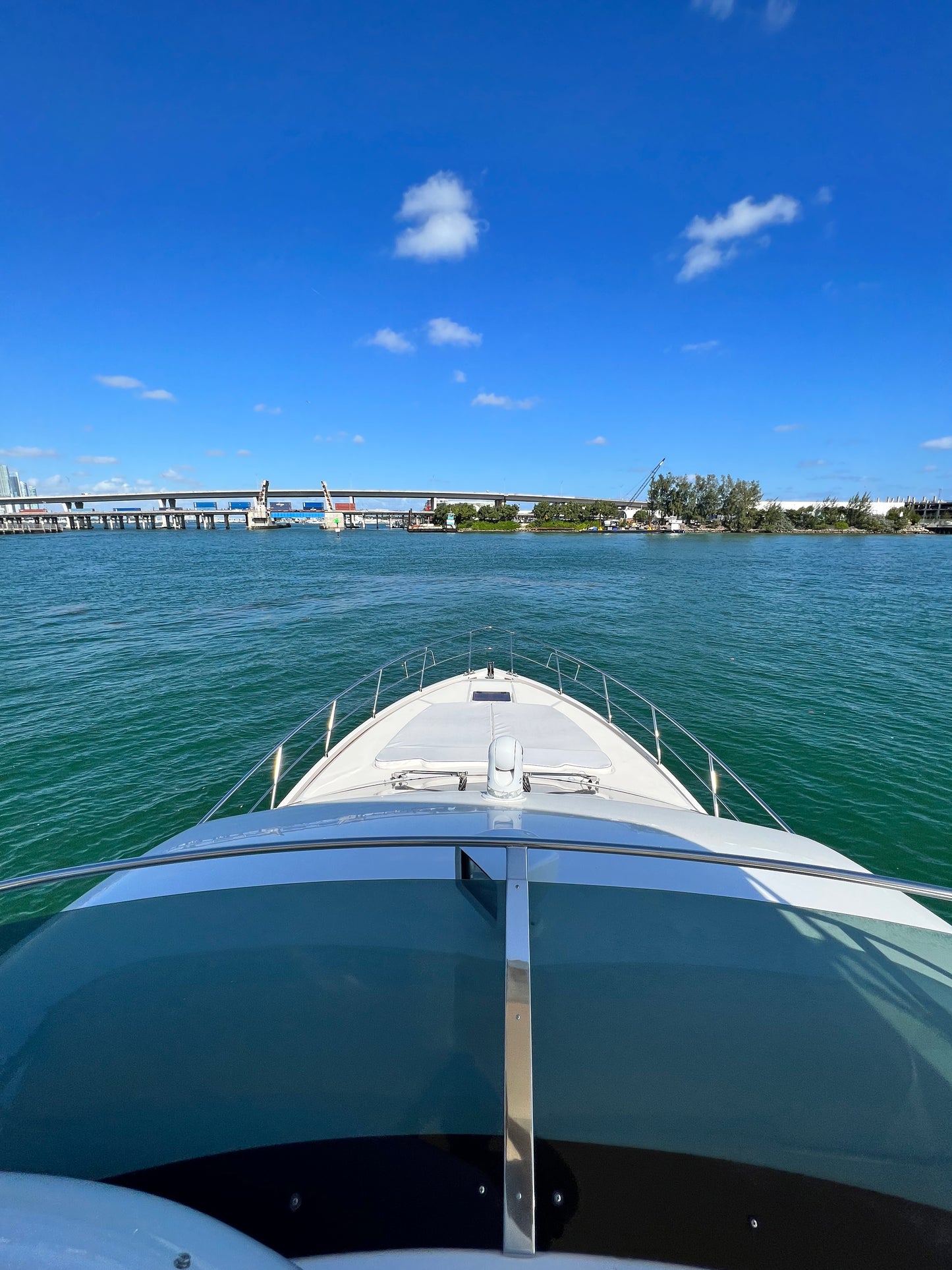 55ft Uniesse
