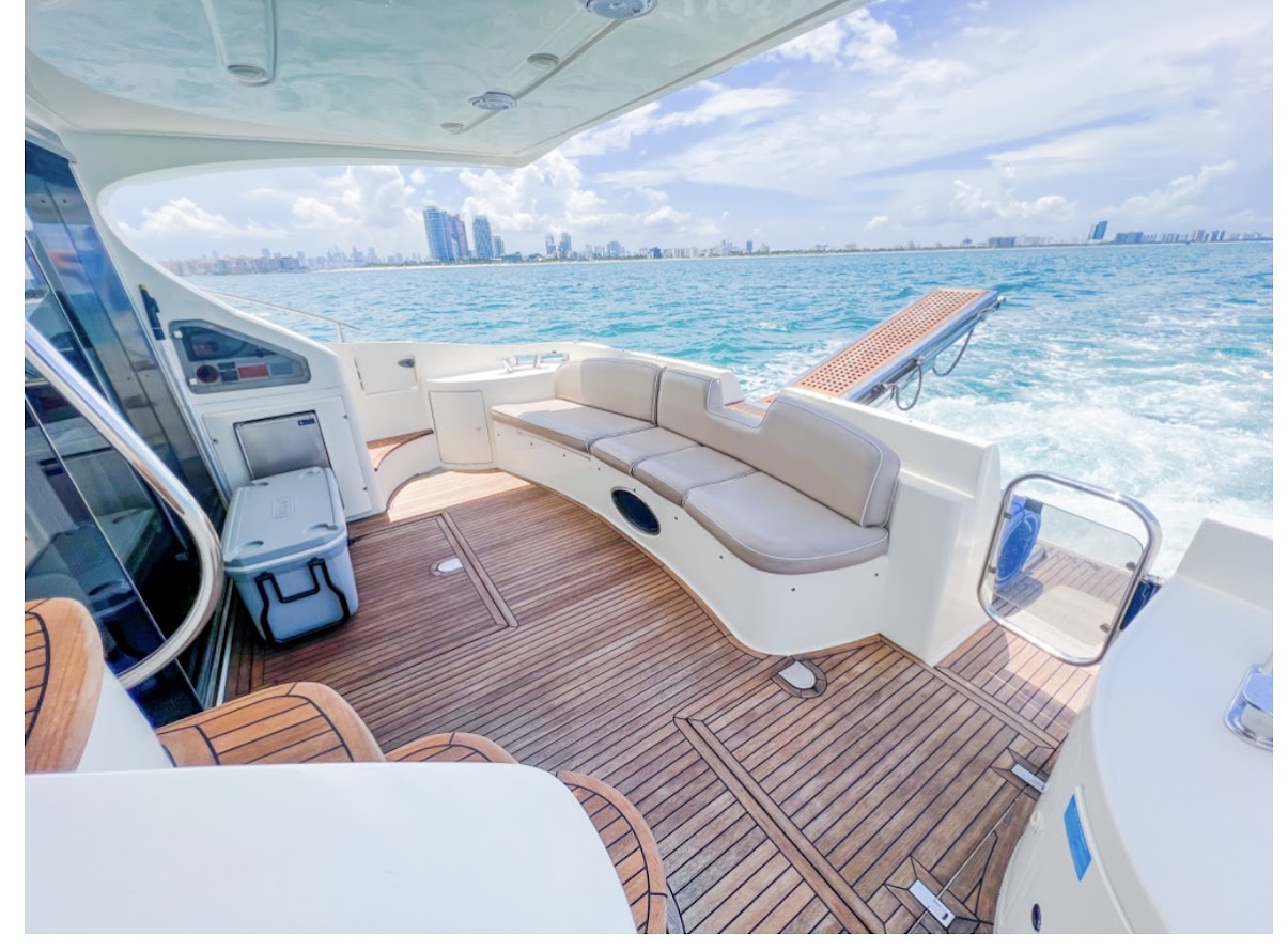50ft Azimut