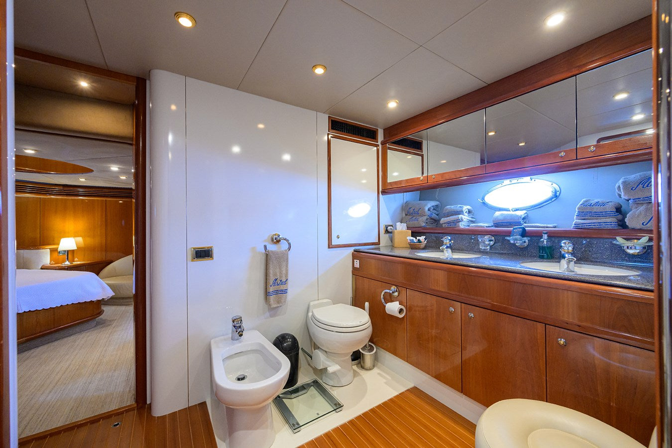 88ft Sunseeker Flybridge