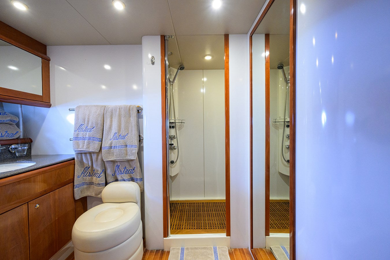 88ft Sunseeker Flybridge