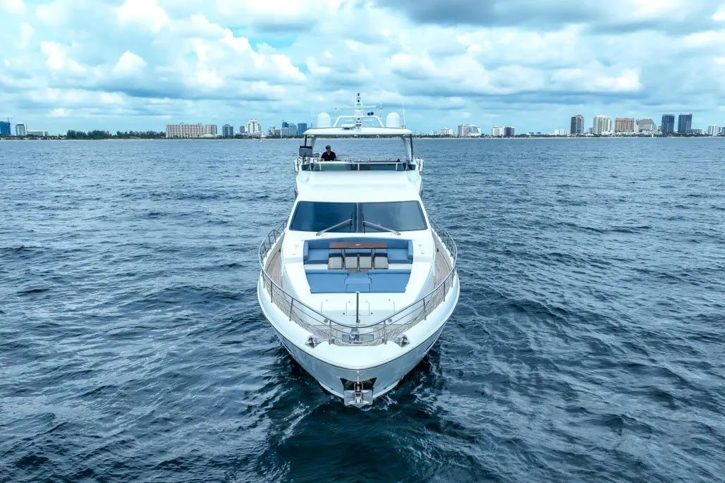 84ft Azimut (2)