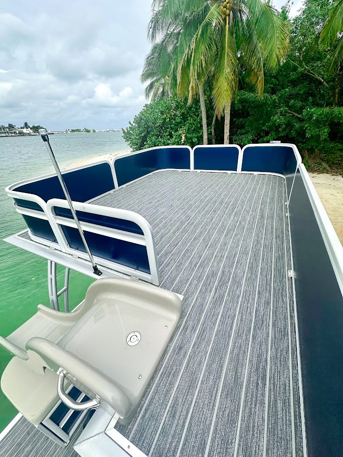 27ft Tri-Toon with Slide