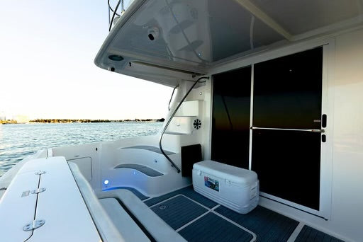 44ft Searay Sedan Bridge