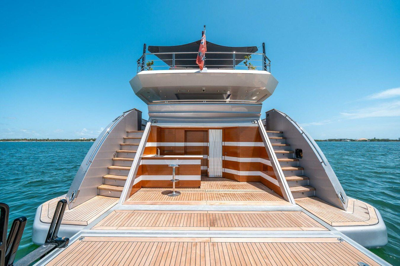 131ft Columbus with Jacuzzi & Jetski