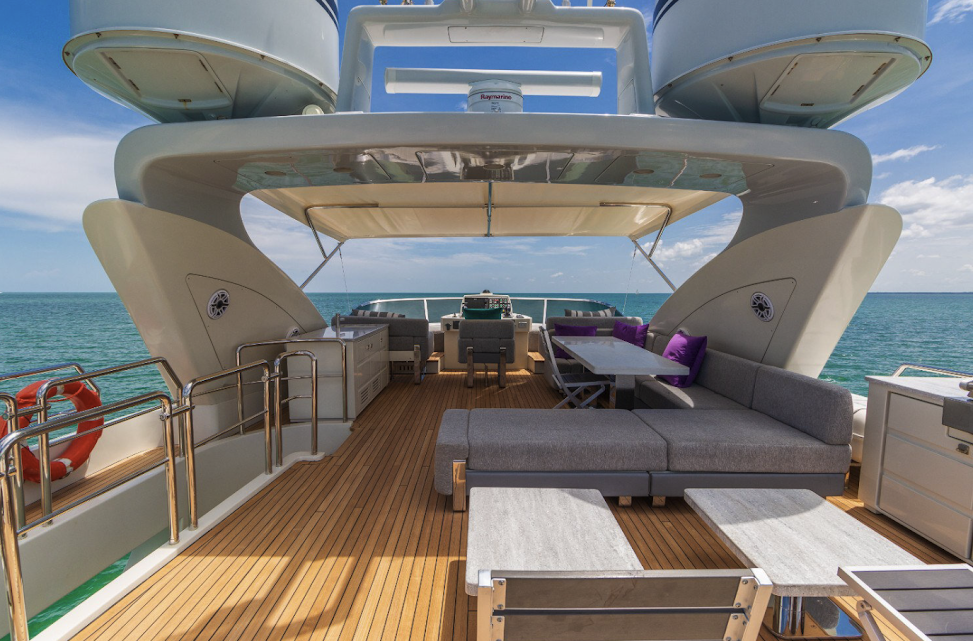 103ft Luxury Azimut with Toys