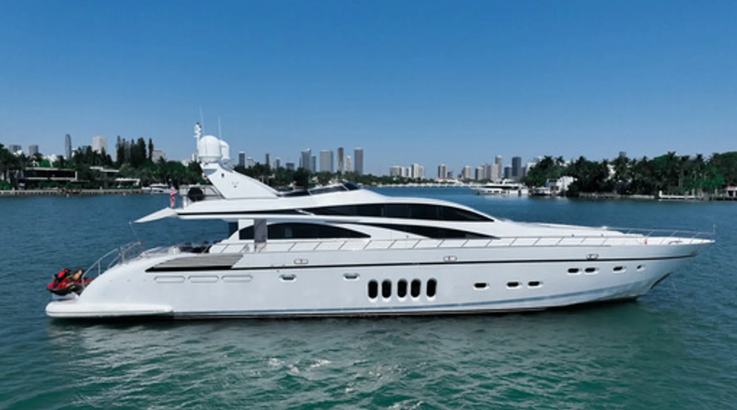 105ft Leopard with Jacuzzi & Toys