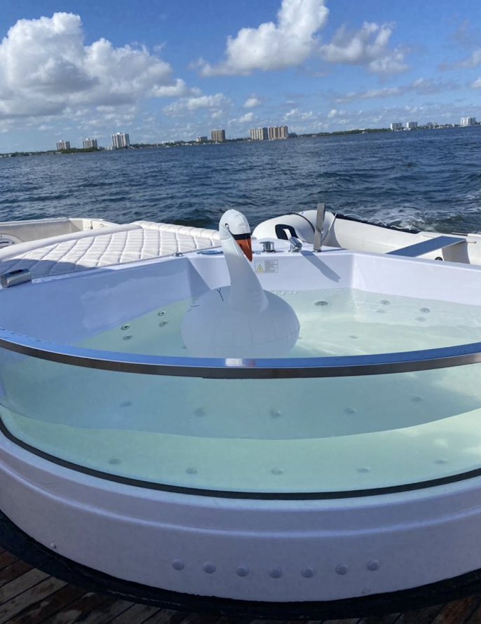 65ft Searay with Jacuzzi