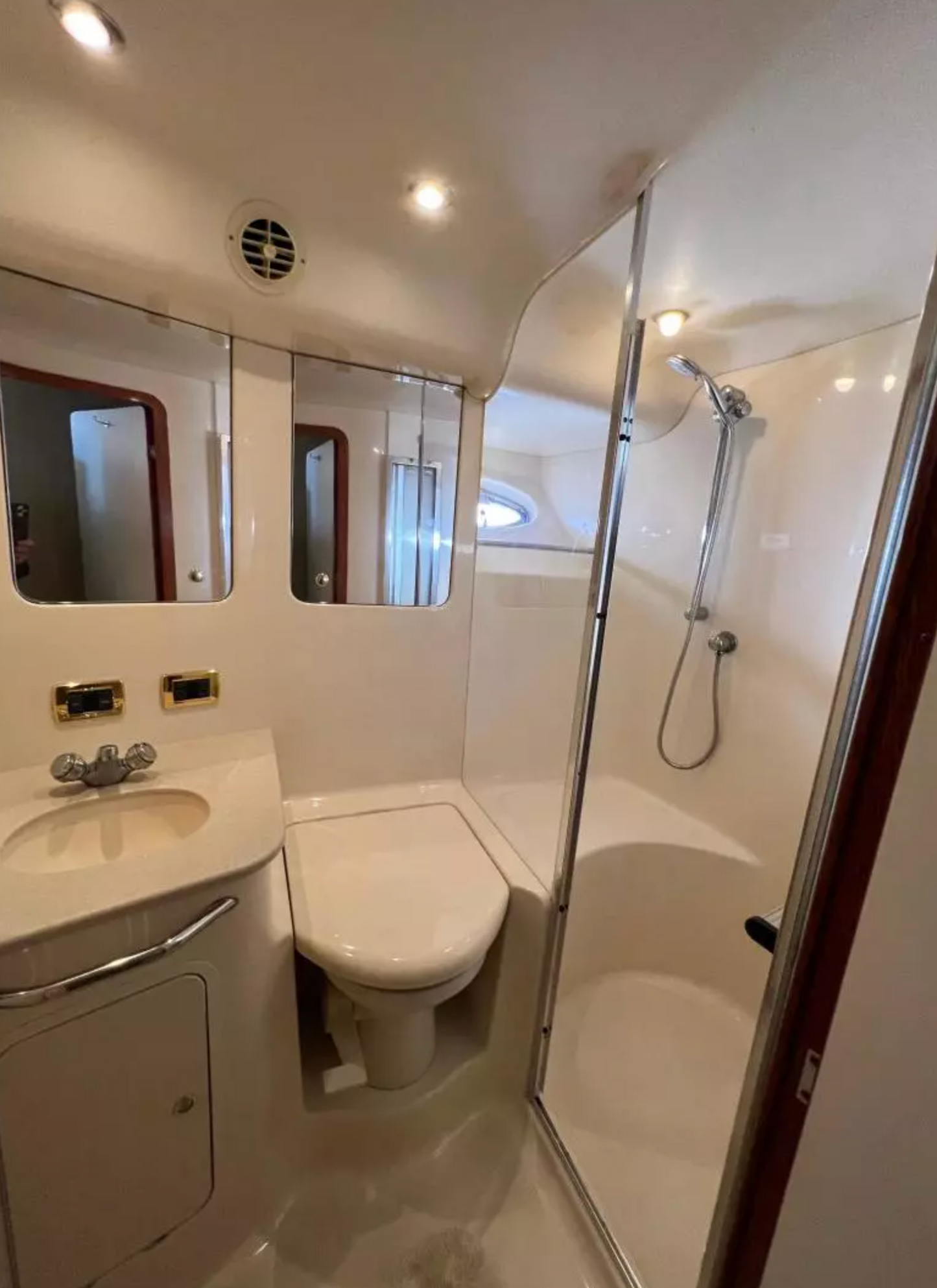 52ft Searay Flybridge