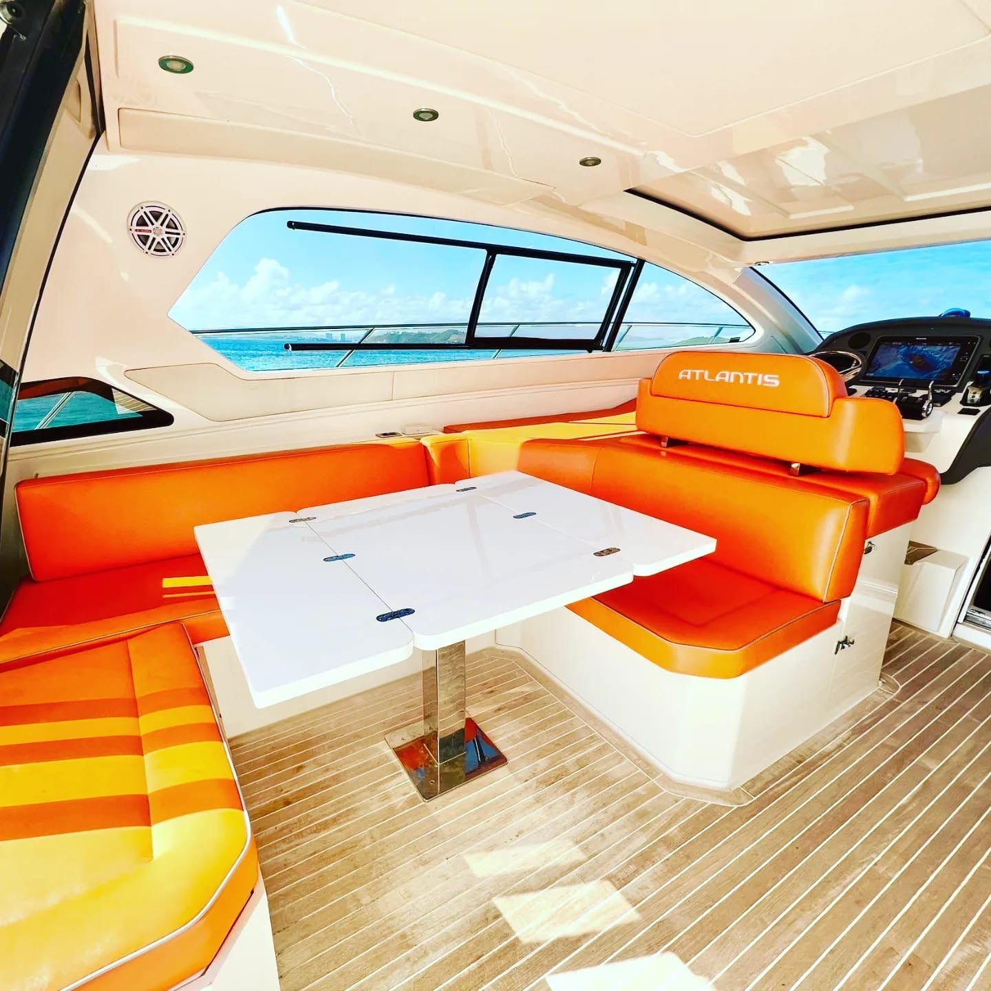 60ft Azimut