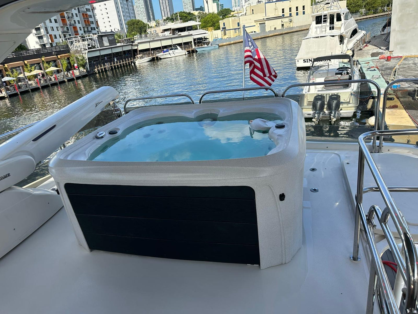 90ft Sunseeker with Jacuzzi (1)