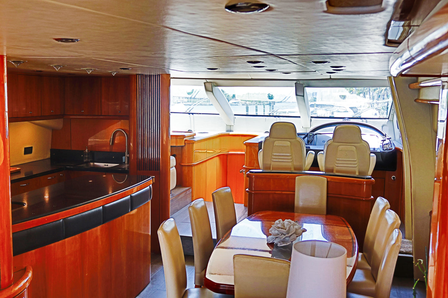 90ft Sunseeker with Jacuzzi (3)