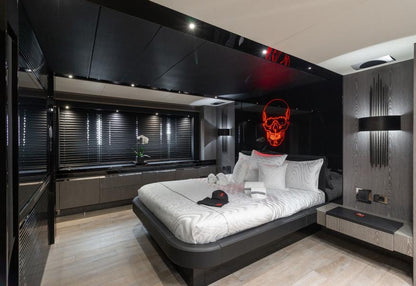 102ft Sunseeker with Jacuzzi & Jet Ski