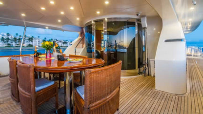 100ft Azimut with Jacuzzi (2)