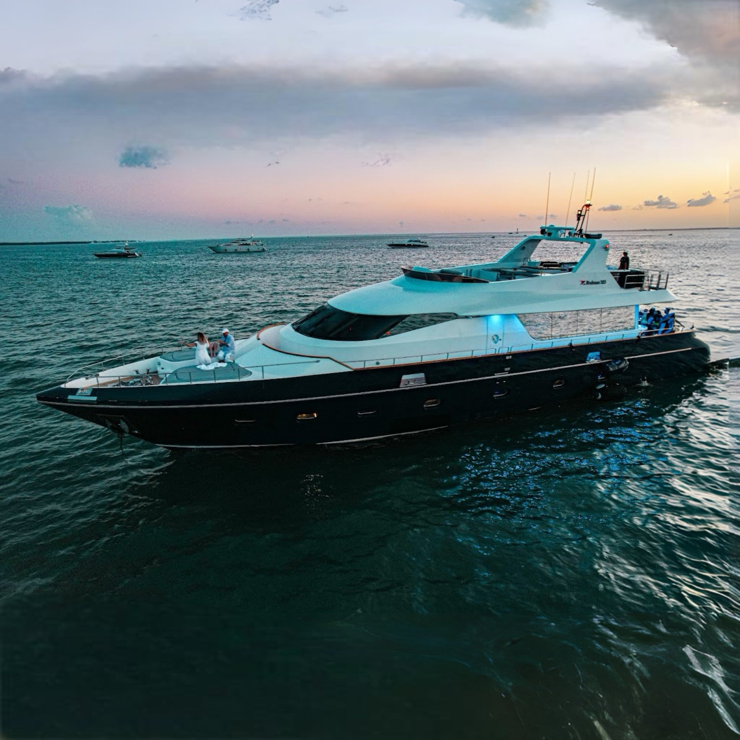 110ft Rodman with Toys & Jacuzzi