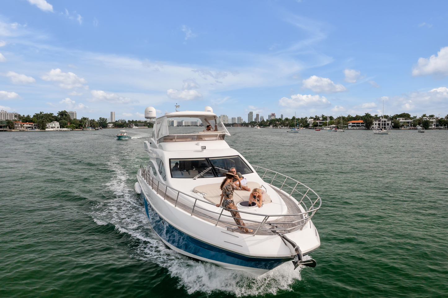 64ft Azimut