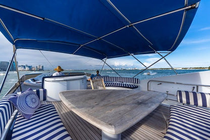 90ft Sunseeker with Jacuzzi (4)