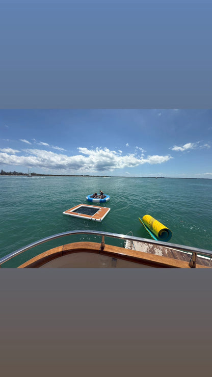 100ft Azimut with Jacuzzi (2)